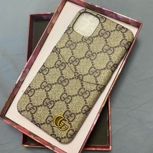 NWB IPhone 11 Pro Max Card Holder Case